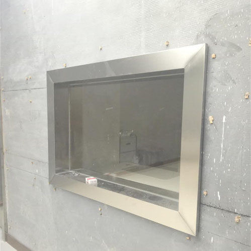博尔塔拉800*1200*20mm铅玻璃观察窗安装效果图